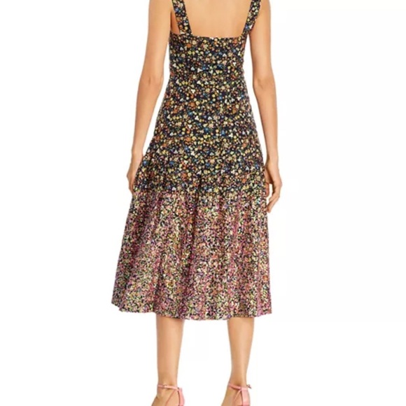 TORY BURCH
Sequin-embroidered Cotton Dress In Black Love Ditsie. Runway. so 8 - Picture 1 of 13